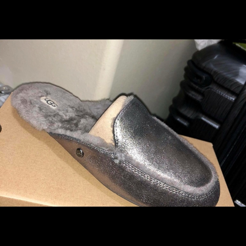 Ugg slippers